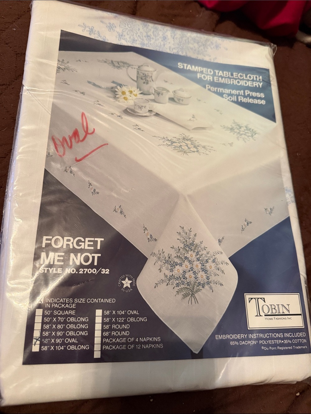 Tobin White Tablecloth w Blue Forget-Me-Not Floral Print 2700/32 Oval 58 x 90